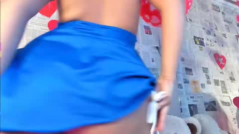 Snapshot of candys_victoria chatting on February 15, 6:44 am Candys Victoria online show from February 15, 6:44 am