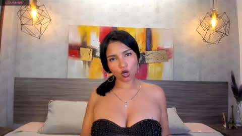 Snapshot of candys_victoria chatting on February 20, 5:33 am Candys Victoria online show from February 20, 5:33 am