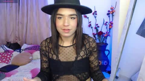 candyy_doll_ online show from March 8, 8:18 am