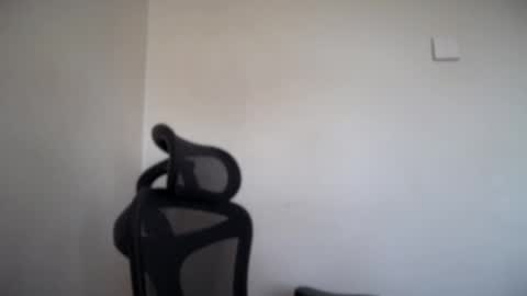 Emma online show from November 13, 8:39 am