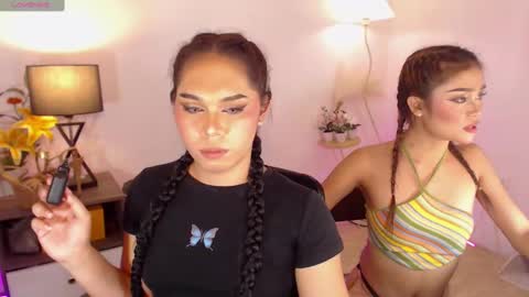 Snapshot of caprize_diva chatting on February 25, 2:15 pm caprize_diva online show from February 25, 2:15 pm