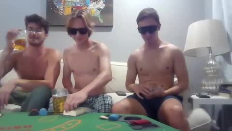 captain_chris8 online show from October 9, 1:44 am