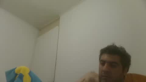 Snapshot of caravibugue chatting on December 17, 12:34 am caravibugue online show from December 17, 12:34 am