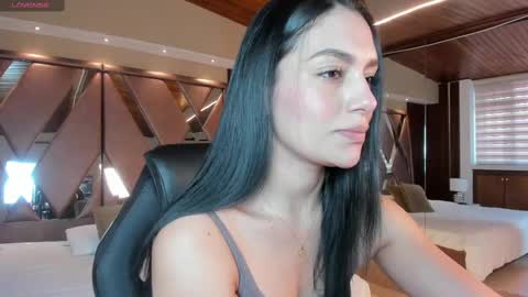 Snapshot of carina_rossi chatting on September 22, 12:09 pm Carina online show from September 22, 12:09 pm