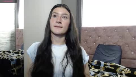 Carito online show from December 22, 3:35 am