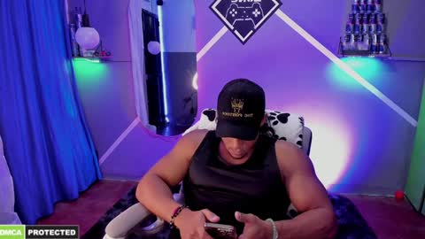 Snapshot of carl_smithh chatting on December 5, 5:21 am Carl online show from December 5, 5:21 am