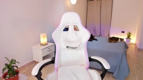 Alejandra online show from December 19, 1:56 am