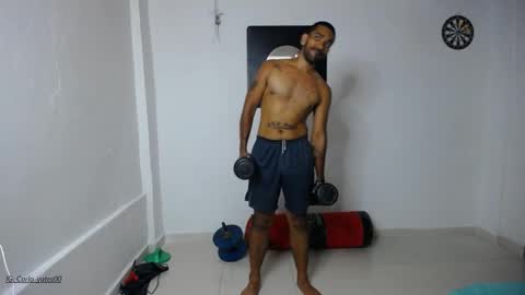 carlo yates  thx for help me to reach 100 thumps up online show from February 28, 1:15 am