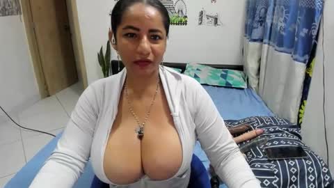 carlos diana   online show from November 15, 3:19 am