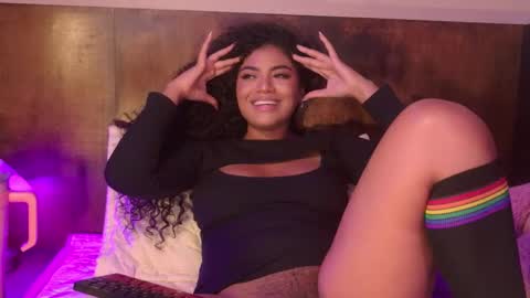 Snapshot of carly_monroe_ chatting on October 10, 1:22 am Carly Monroe  online show from October 10, 1:22 am