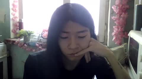 CarlyJoy online show from December 1, 8:56 am