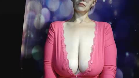 Carly Smiles online show from October 26, 10:05 am