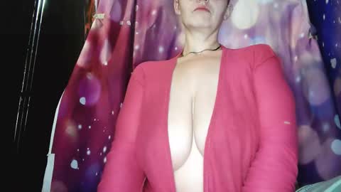 Carly Smiles online show from November 25, 11:09 am