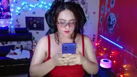 Carolina online show from February 13, 10:11 pm