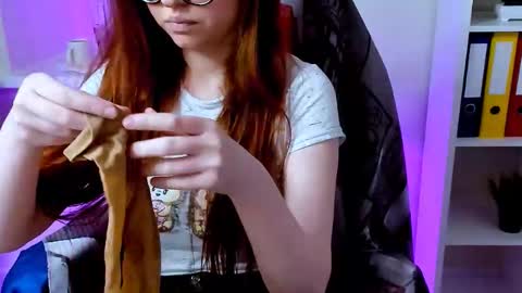Snapshot of carol_carmen chatting on October 8, 9:54 pm Carol online show from October 8, 9:54 pm