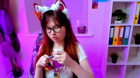 Snapshot of carol_carmen chatting on September 28, 11:47 pm Carol online show from September 28, 11:47 pm