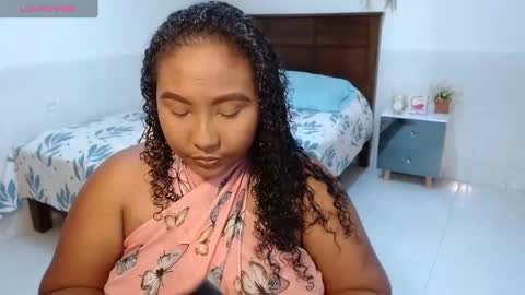 Snapshot of caroldelatorre chatting on September 26, 7:11 pm Carol de la torre online show from September 26, 7:11 pm