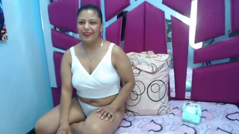 carolina suarez online show from March 30, 2:11 am