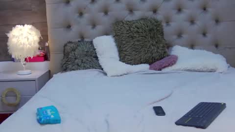 Snapshot of carolinahart chatting on October 11, 4:32 pm carolinahart online show from October 11, 4:32 pm