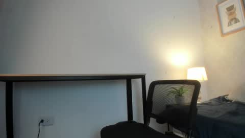  Caroline  online show from February 13, 11:46 am