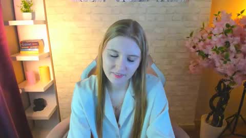 Caroline online show from February 3, 8:29 am