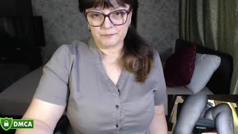 CarolineDream  online show from October 4, 7:33 pm