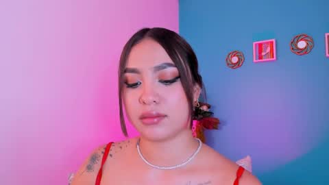 Snapshot of carolineegarcia chatting on February 21, 5:09 pm CarolineeGarcia online show from February 21, 5:09 pm