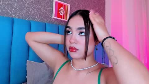 Snapshot of carolineegarcia chatting on March 6, 1:35 pm CarolineeGarcia online show from March 6, 1:35 pm