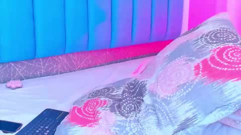 Snapshot of carolineegarcia chatting on March 12, 5:07 pm CarolineeGarcia online show from March 12, 5:07 pm