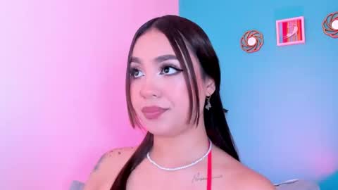 Snapshot of carolineegarcia chatting on February 13, 1:48 pm CarolineeGarcia online show from February 13, 1:48 pm