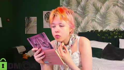 CarolineRichter online show from December 18, 2:51 am