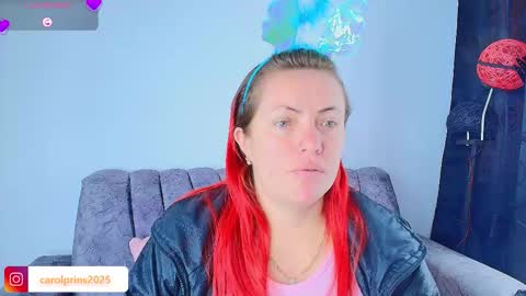 Snapshot of carolinhe_ chatting on October 14, 8:34 pm Carolinhe online show from October 14, 8:34 pm