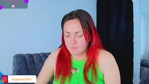 Snapshot of carolinhe_ chatting on October 3, 10:40 pm Carolinhe online show from October 3, 10:40 pm