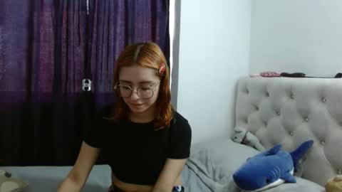 carolinnapinkman online show from March 12, 9:29 pm