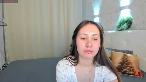 Coralline online show from January 8, 8:53 am