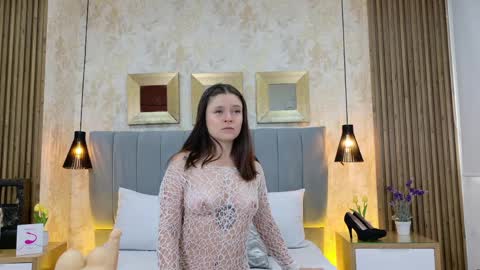 carrie online show from April 1, 12:39 pm