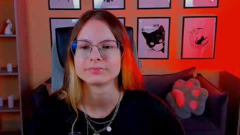 Snapshot of carrie_roses chatting on September 25, 5:25 am carrie_roses online show from September 25, 5:25 am