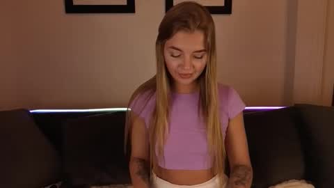 carriebradshawww online show from November 14, 7:49 pm