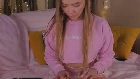 carriebradshawww online show from March 19, 5:29 pm