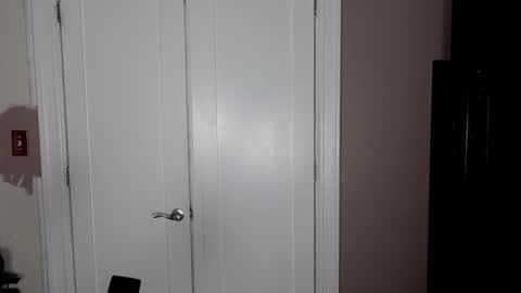 carrie madsin online show from March 4, 5:11 am