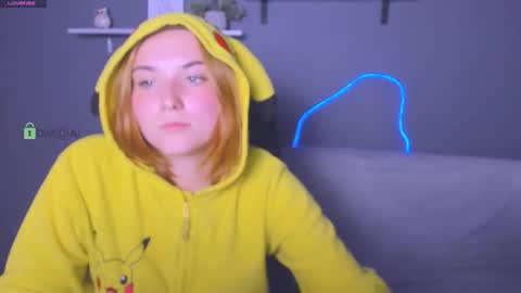 Snapshot of casey_meow_ chatting on September 29, 12:59 pm casey_meow_ online show from September 29, 12:59 pm