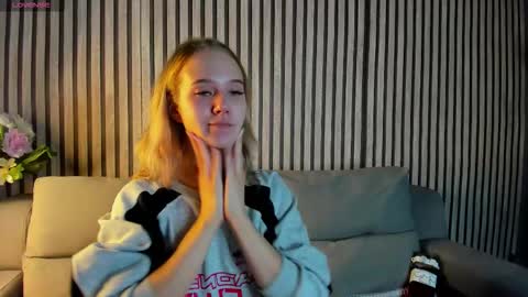 Casey sweeet online show from September 29, 8:02 am