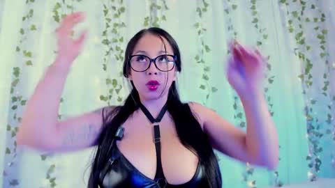    online show from April 14, 2:53 pm