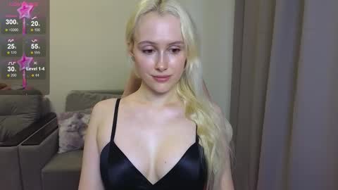 Snapshot of caseylabow chatting on October 12, 10:41 am My name is Casey... Nice to meet you I will be happy to have funthumbs up please its important online show from October 12, 10:41 am