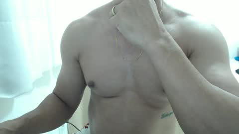 cashmastermuscle77 online show from December 19, 1:56 am