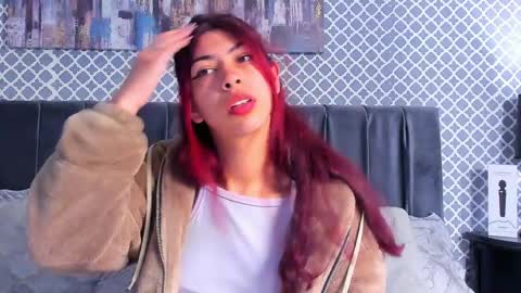 Snapshot of cassie_bloom chatting on February 26, 9:22 am cassie_bloom online show from February 26, 9:22 am