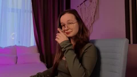 assie online show from October 12, 12:53 pm