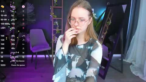 assie online show from February 25, 11:59 pm