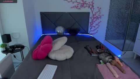 Cassie online show from March 8, 6:50 am