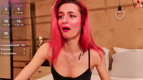 Snapshot of cassiefoxx_ chatting on March 6, 1:37 am Cassie online show from March 6, 1:37 am